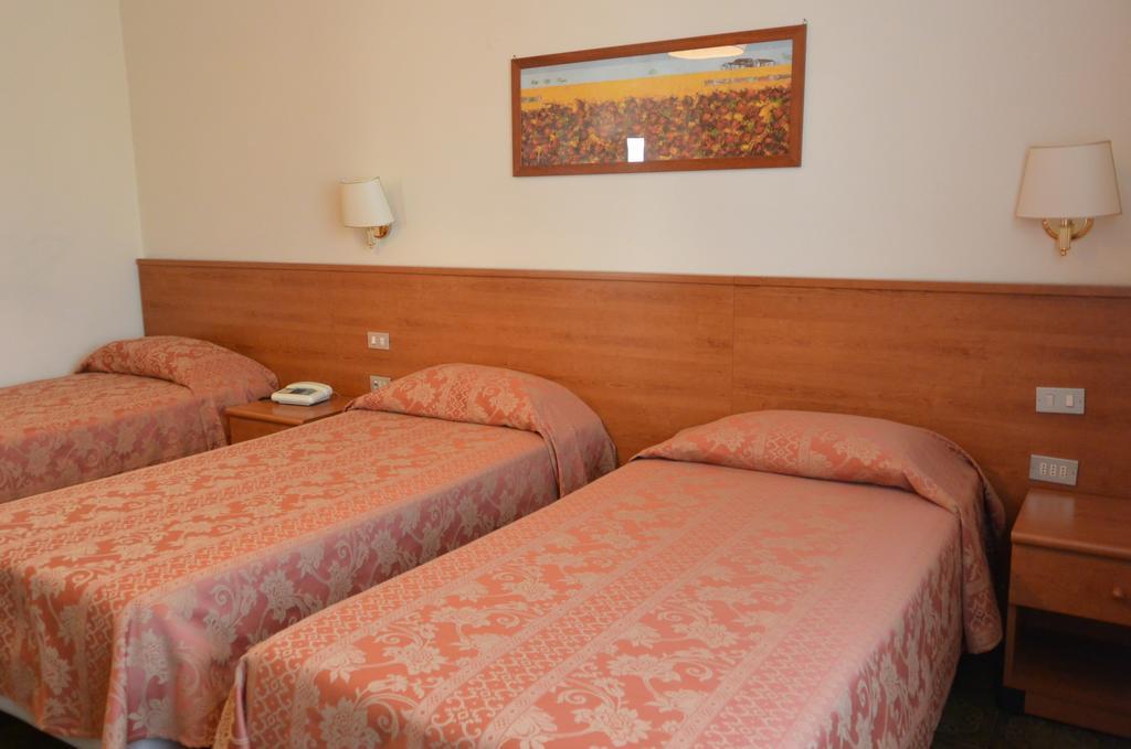 Hotel Rosengarten Pavia Eksteriør billede