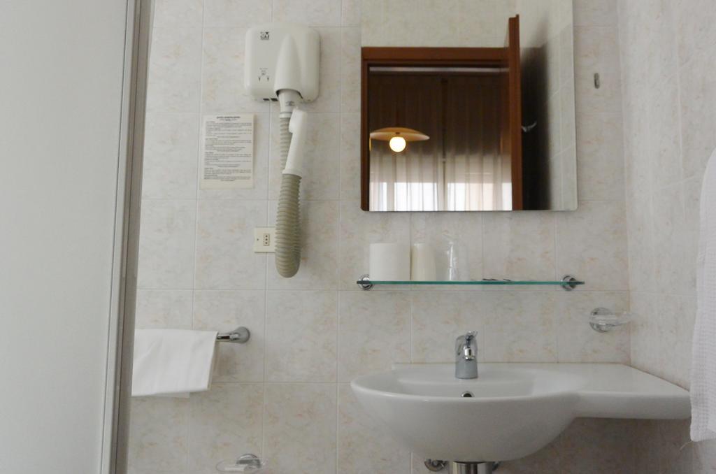 Hotel Rosengarten Pavia Eksteriør billede